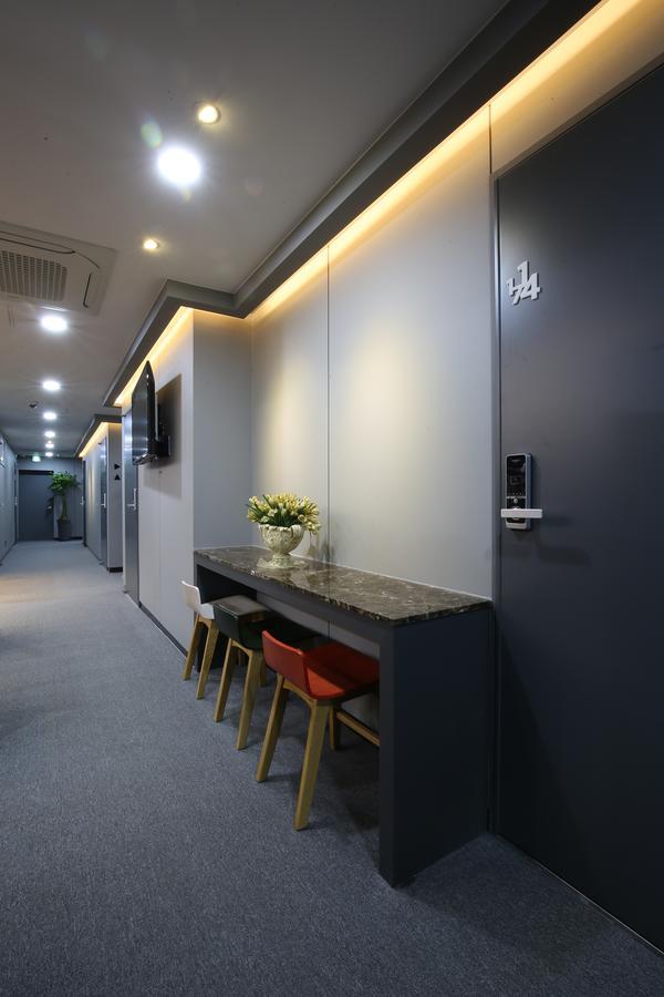 Philstay Myeongdong Сеул Екстериор снимка